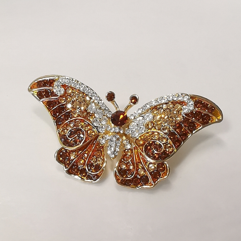 Topaz Crystal butterfly brooch pin in gold tone ๐ - Picture 7 of 7